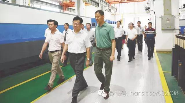 深圳市宝安区委书记黄敏莅临不朽情缘激光考察调研